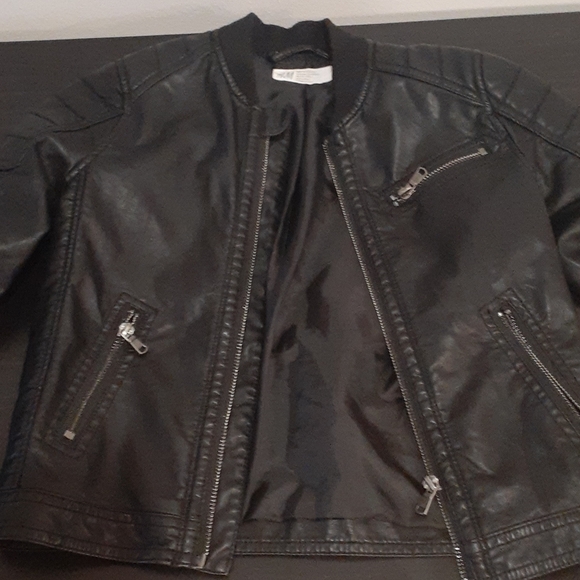 Boys jacket - Picture 2 of 4